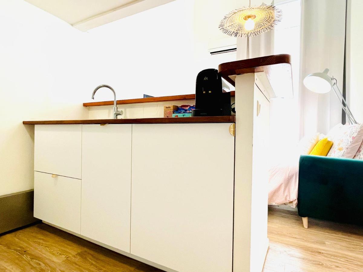 Duplex-Ceiling Height 1,9M-Free Private Parking-Self Check In !! Duplex Climatise-Hauteur Sous Plafond 1,9M-Parking Prive Gratuit-Arrivee Autonome !! 아비뇽 외부 사진